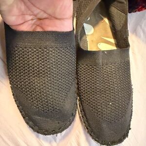 Black Slip-On Knit Casual Shoes